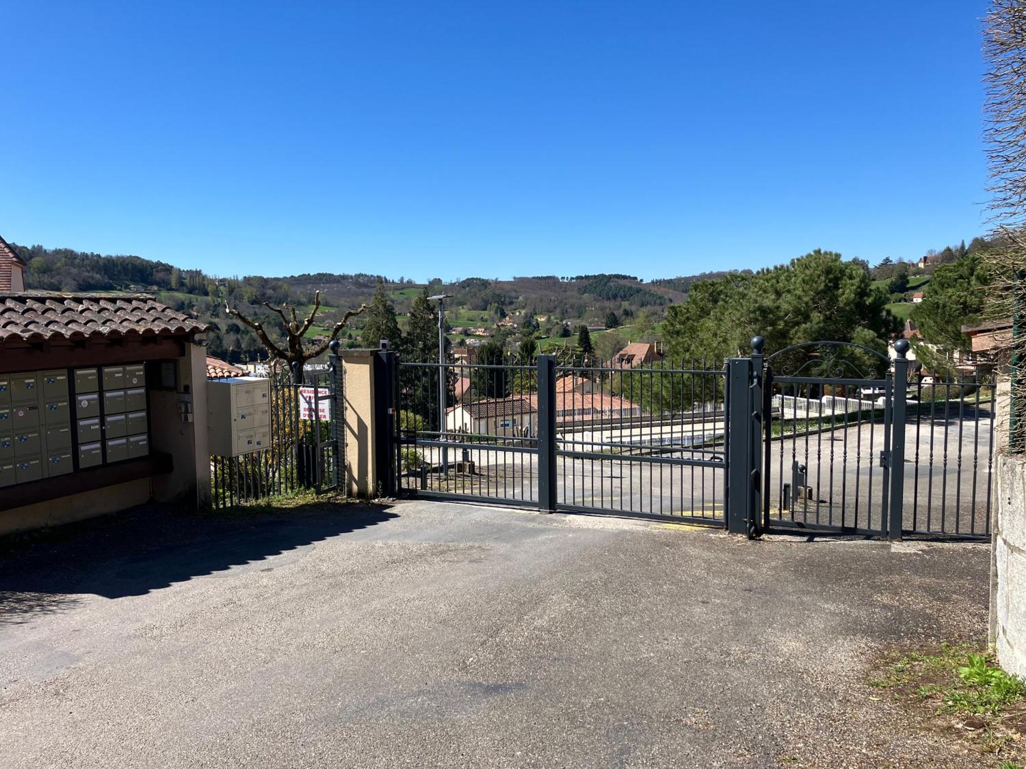 Le N4 Des Hauts De Sarlat, Clim Piscine Parking Екстериор снимка